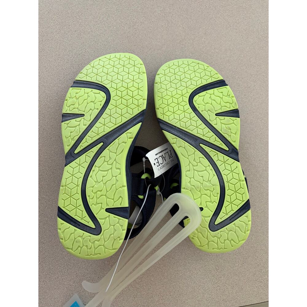 NWT The Children’s Place Sandals